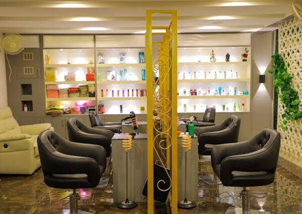 Relax luxury salon